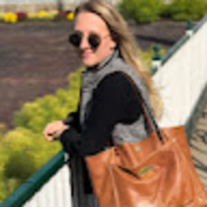 Meet your Posher, Emily